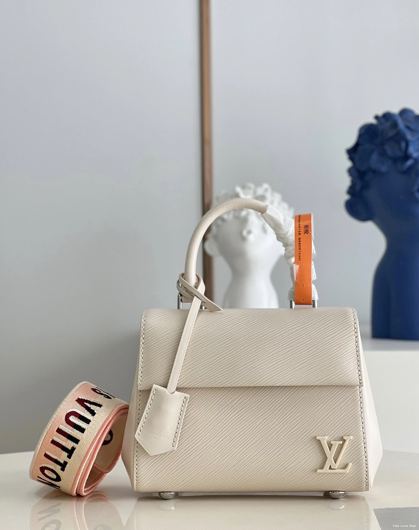 Repzbay LOUIS VUITTON CLUNY MINI 0805